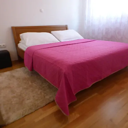 Apartment Happy