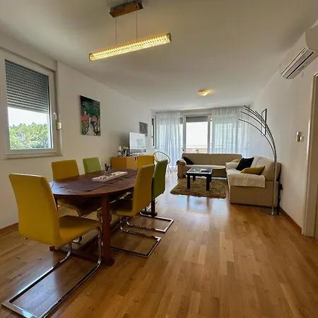 Apartment Happy *